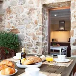 Lets Holidays House In Vella Hébergement de vacances *