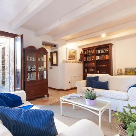 Lets Holidays House In Vella * Tossa de Mar